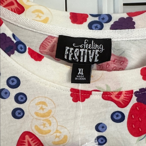 NWT Feeling Festive Cream Fruit Print Nana Club Long Sleeve Top Size XL - Picture 6 of 7